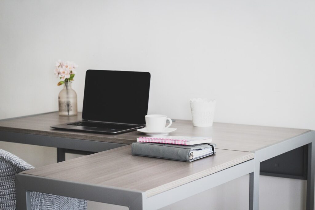 在宅勤務で活用できる宅配食の時短テクニックは？